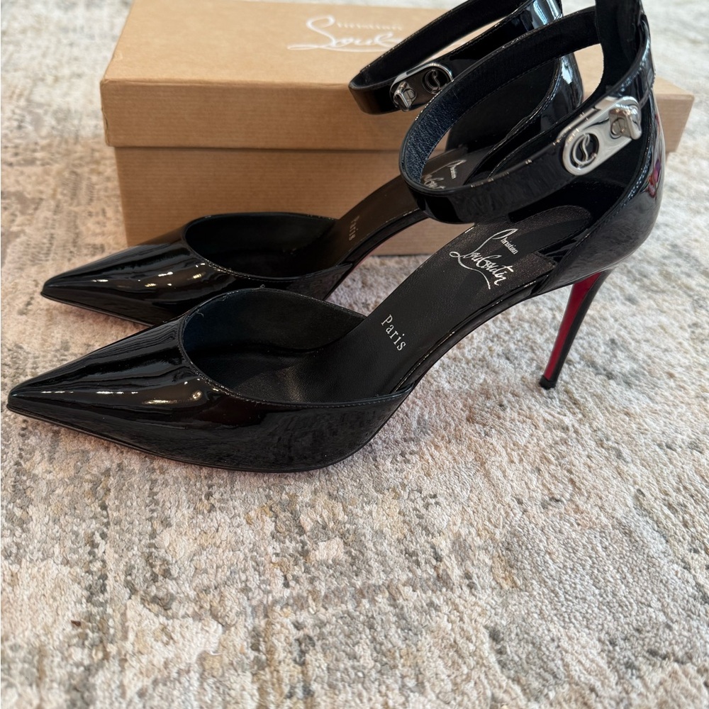 Christian Louboutin Glossy Black Heels - Picture 4 of 7